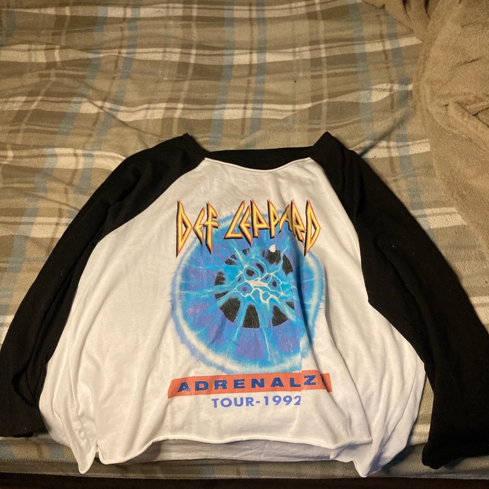 Adrenalize cropped 1901 shirt